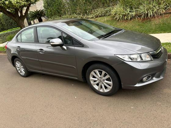 HONDA CIVIC 2.0 LXR 16V FLEX 4P AUTOMÁTICO HONDA CIVIC 2.0 LXR 16V FLEX 4P AUTOMÁTICO